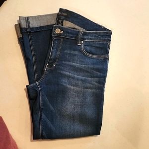Woman's Cropped Jeans. Size 8. Dark Denim